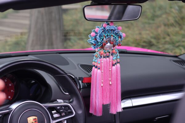 Mrs. Phoenix Phoenix (in pink) - 图片 3